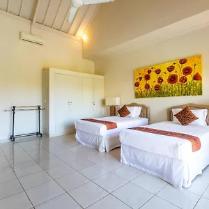 https://villa-mari-camplung-tanduk-seminyak.ubudhotelsnow.com