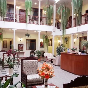 https://hostal-casa-montero.hotelsquito.com