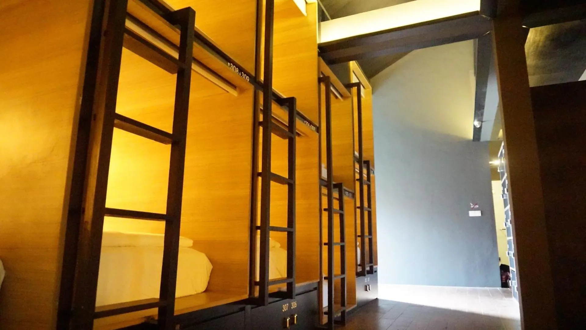 M Boutique Hostel Seminyak